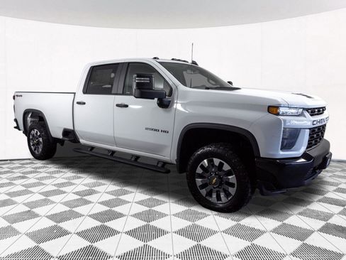 Used 2021 Chevrolet Silverado 2500 Custom w/ Custom Value Package AWD/4WD image 19