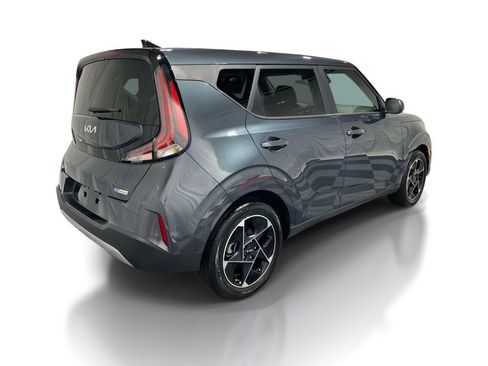 Used 2025 Kia Soul EX FWD image 4