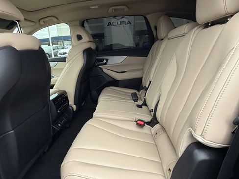 Used 2026 Acura MDX SH-AWD image 14