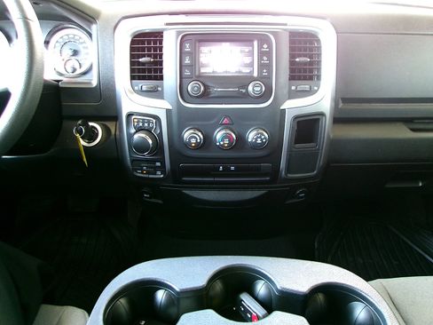 Used 2024 RAM 1500 Classic SLT AWD/4WD image 13