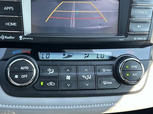 Used 2018 Toyota RAV4 Adventure AWD/4WD image 33