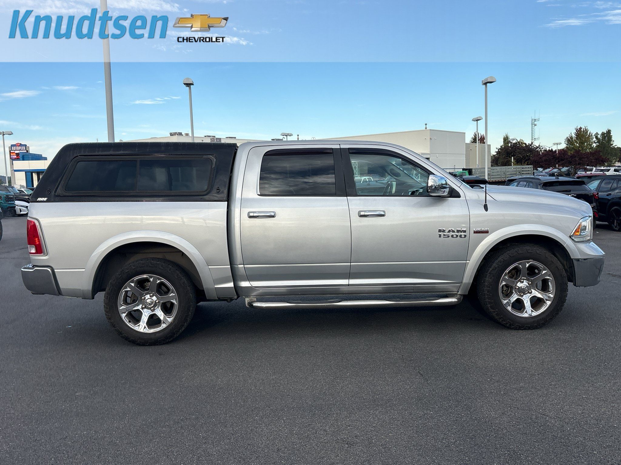 Used 2017 RAM 1500 Laramie AWD/4WD image 5