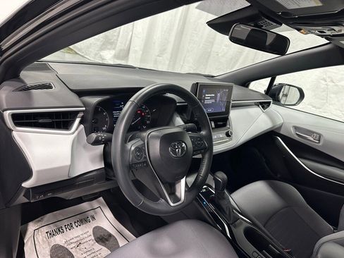 Used 2025 Toyota Corolla SE image 15