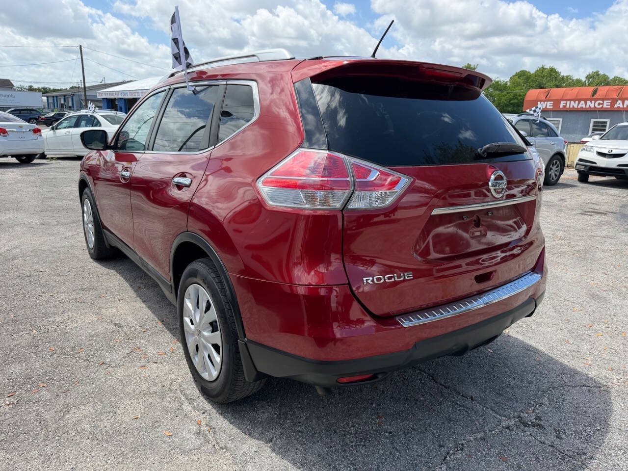 Used 2016 Nissan Rogue S w/ Appearance Package FWD image 7