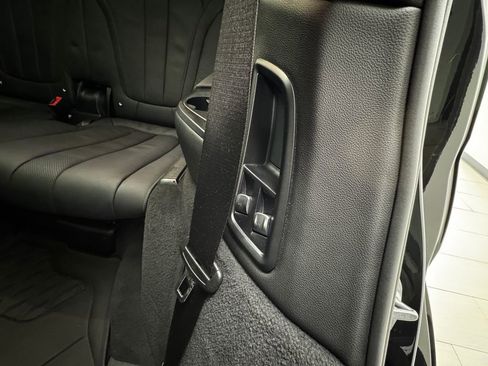 Used 2022 BMW X7 xDrive40i w/ Executive Package image 14