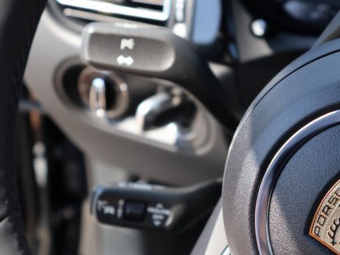 New 2025 Porsche Macan image 31