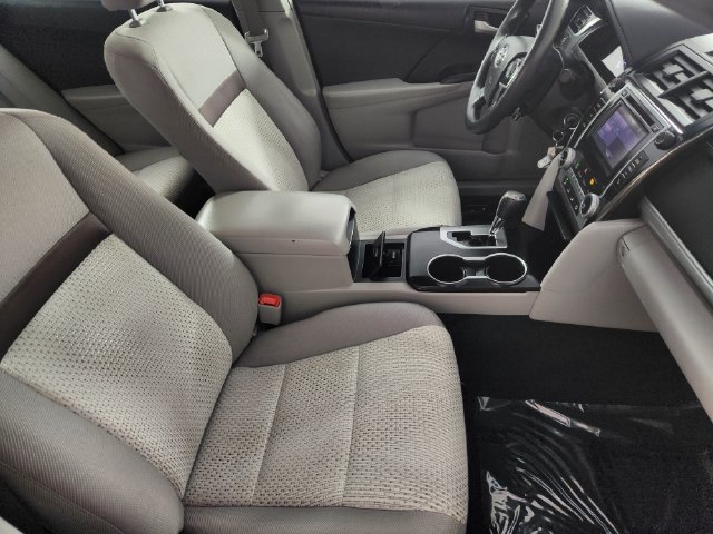 Used 2014 Toyota Camry LE w/ Fleet Convenience Package FWD image 15
