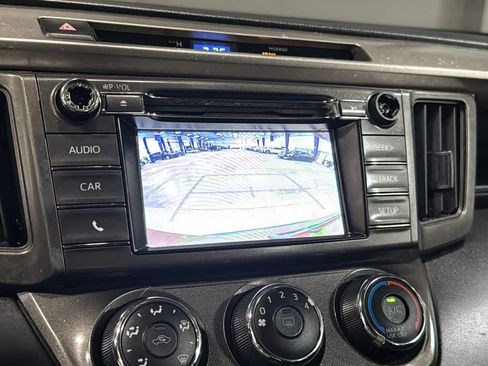 Used 2015 Toyota RAV4 LE AWD/4WD image 15
