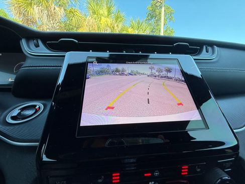 New 2025 Jeep Grand Cherokee L Laredo w/ Luxury Tech Group I image 20