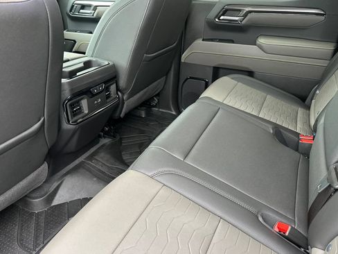 Used 2024 Chevrolet Silverado 1500 ZR2 w/ Technology Package AWD/4WD image 12