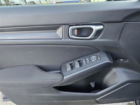 Used 2025 Honda Civic Sport image 16