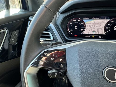 Used 2023 Audi Q4 e-tron Premium Plus w/ Premium Plus image 31