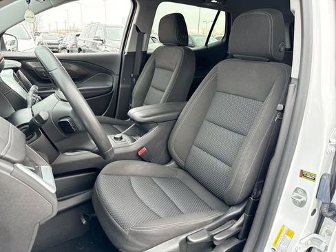 Used 2023 GMC Terrain SLE FWD image 11