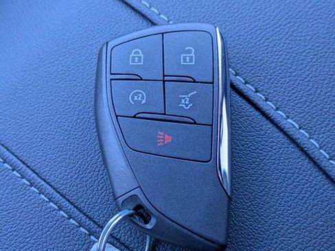 New 2026 Chevrolet Traverse LT w/ Driver Confidence Package FWD image 35