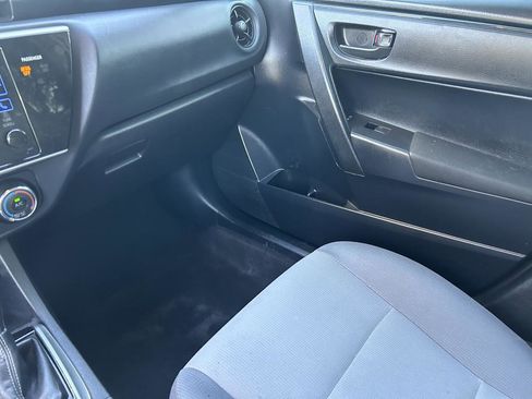 Used 2017 Toyota Corolla L w/ Carpet Mat Package (TMS) image 15