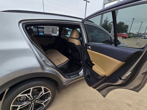 Used 2022 Kia Sportage SX image 23
