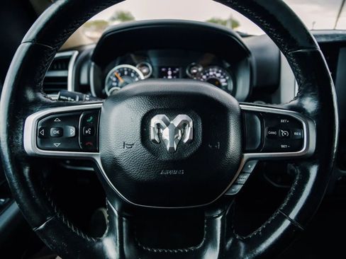 Used 2019 RAM 1500 Big Horn image 18