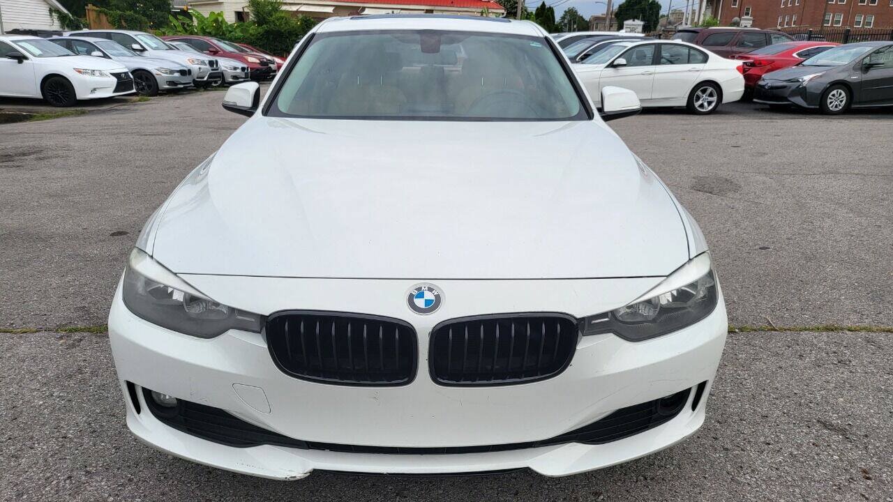 Used 2015 BMW 320i Sedan RWD image 5