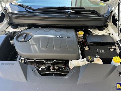 Used 2021 Jeep Cherokee Latitude Lux FWD image 24