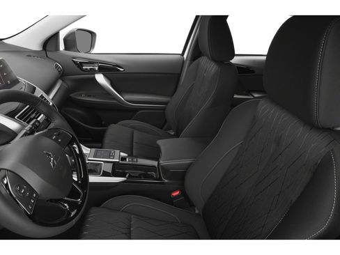 Used 2018 Mitsubishi Eclipse Cross SE image 9