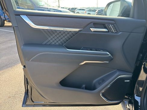 New 2026 GMC Acadia Denali w/ Super Cruise Package image 12