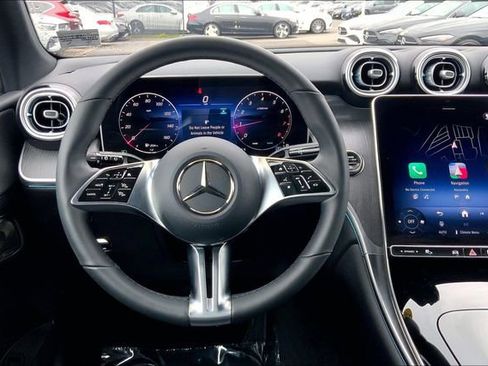 Used 2026 Mercedes-Benz GLC 300 4MATIC image 4