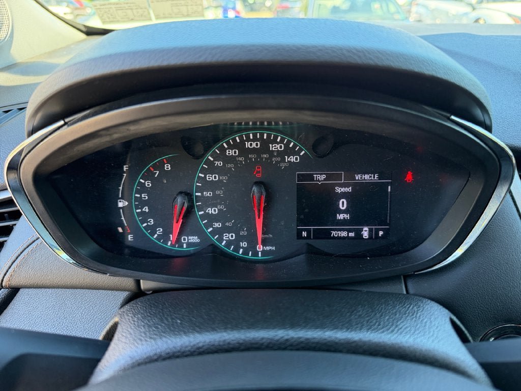 Used 2020 Chevrolet Trax LT w/ LT Convenience Package AWD/4WD image 18
