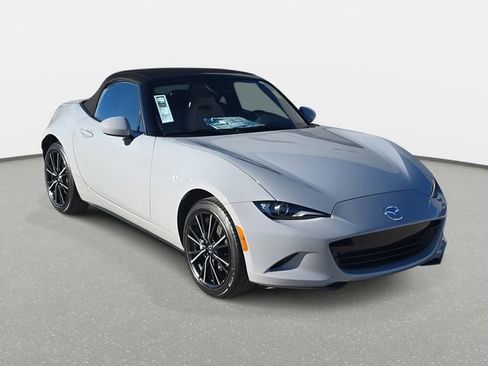 New 2025 MAZDA MX-5 Miata Grand Touring image 3