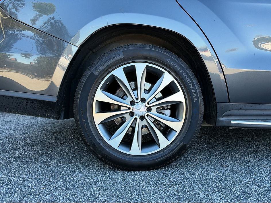 Used 2015 Mercedes-Benz GL 450 4MATIC image 25