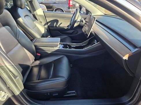 Used 2020 Tesla Model 3 Long Range image 10