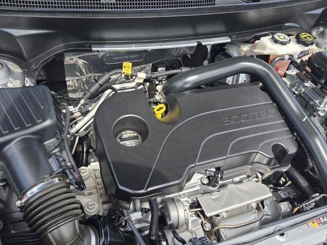 Used 2024 Chevrolet Equinox LS w/ Driver Confidence II Package FWD image 20