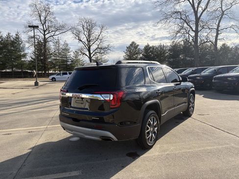 Used 2023 GMC Acadia SLT image 26