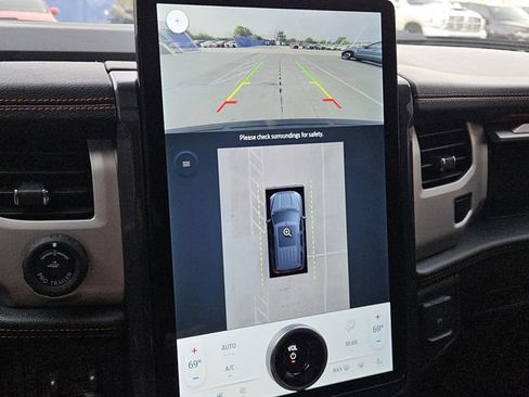 Used 2023 Ford Expedition Timberline image 15