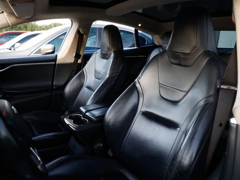 Used 2014 Tesla Model S P85D image 6