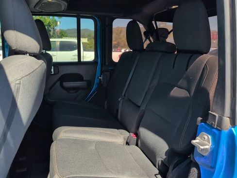 Used 2024 Jeep Wrangler Unlimited w/ Convenience Group image 10