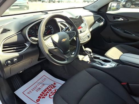 Used 2025 Chevrolet Malibu LT image 15
