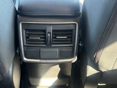 Used 2019 Subaru Forester Premium w/ All-Weather Package image 18