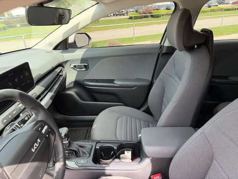 Used 2025 Kia K4 EX FWD image 50