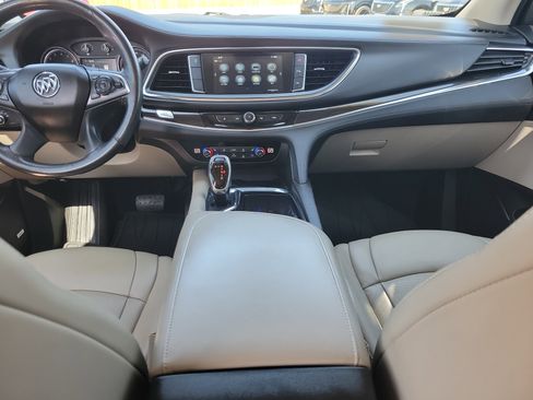 Used 2018 Buick Enclave Premium image 14