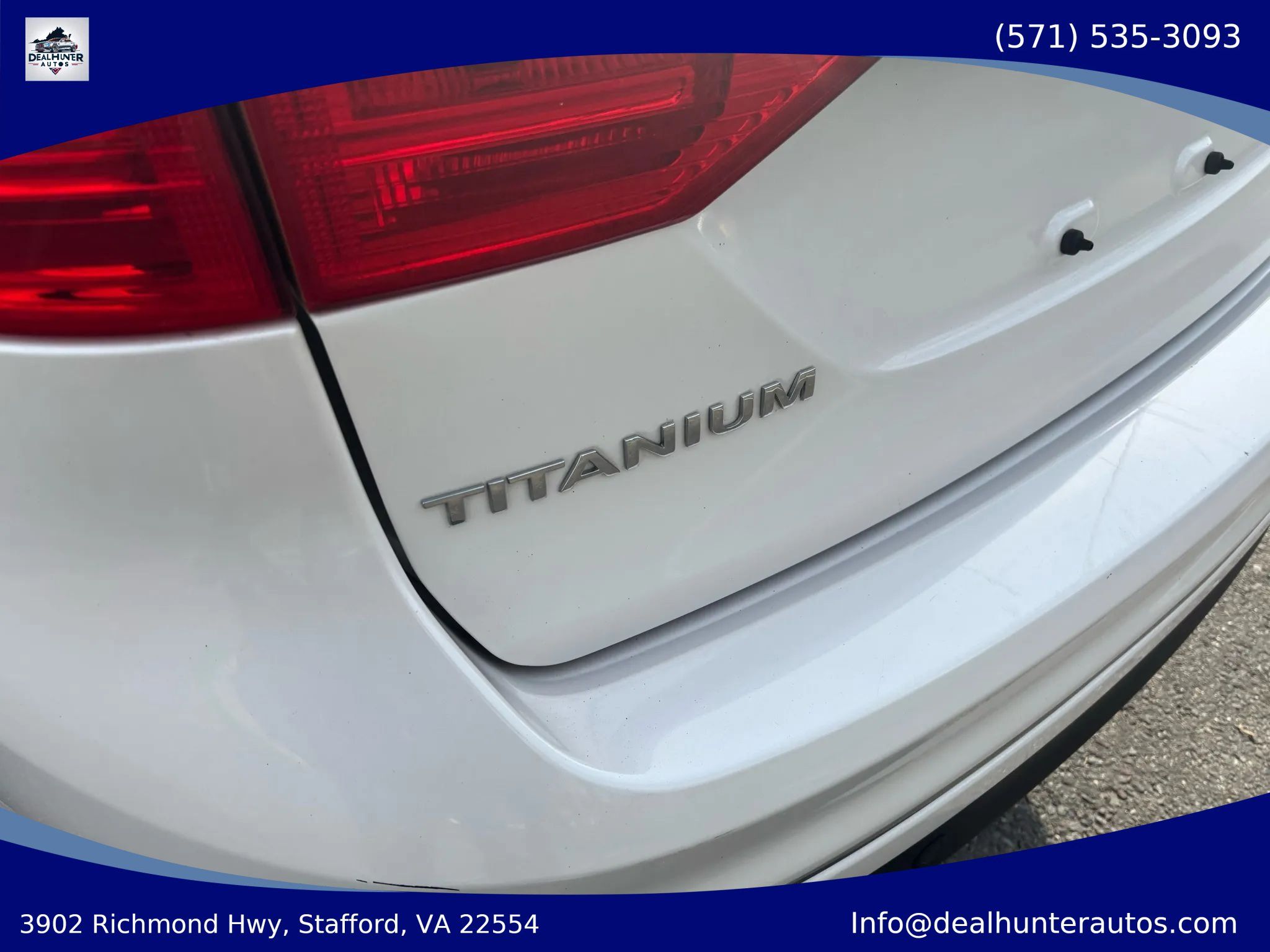 Used 2016 Ford Fiesta Titanium FWD image 10