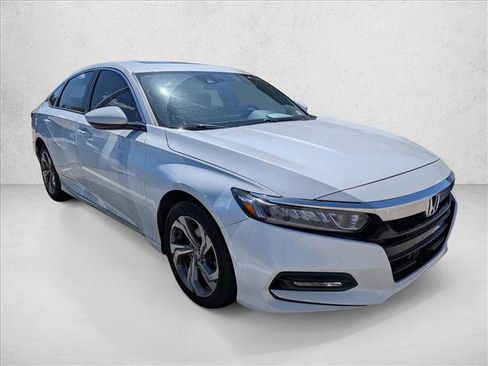 Used 2018 Honda Accord EX image 3