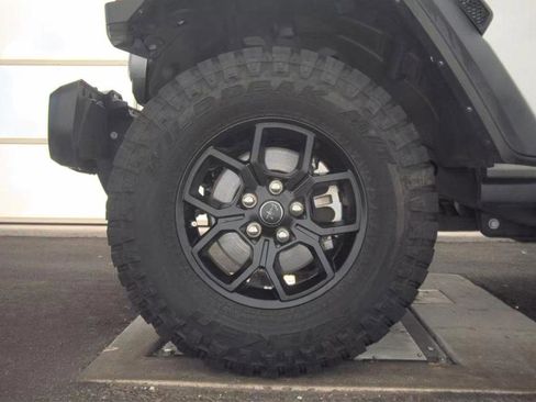Used 2024 Jeep Wrangler Unlimited Sport AWD/4WD image 11