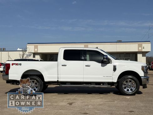 Used 2019 Ford F250 Lariat w/ Chrome Package image 3