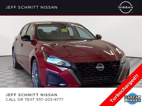 Certified 2024 Nissan Altima 2.0 SR image 1