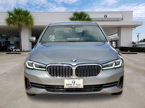 Certified 2023 BMW 530i w/ Convenience Package image 2