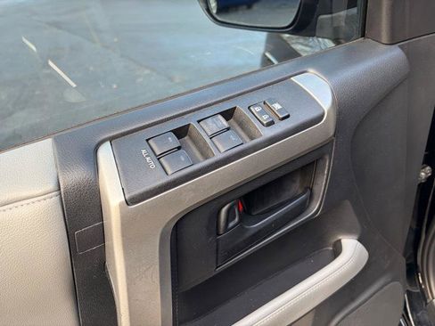 Used 2010 Toyota 4Runner SR5 image 23