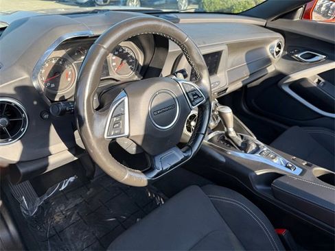Used 2023 Chevrolet Camaro LT image 8