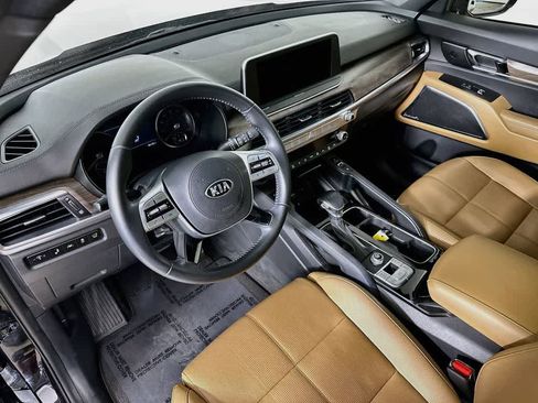 Used 2021 Kia Telluride SX FWD image 2