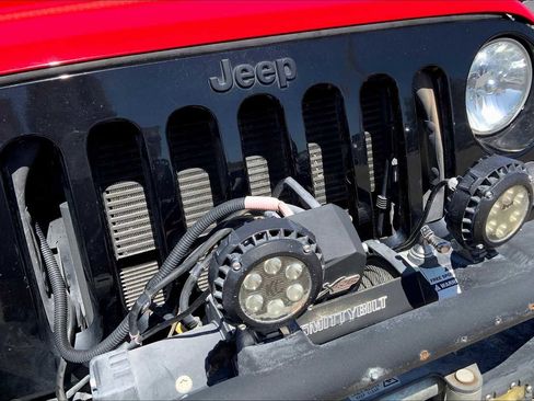 Used 2018 Jeep Wrangler Sport AWD/4WD image 29