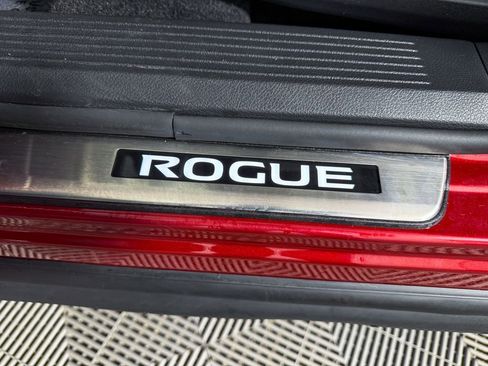 Certified 2023 Nissan Rogue SL w/ SL Premium Package image 38